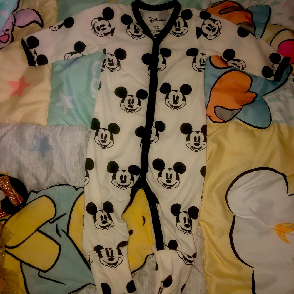 Disney Mickey Mouse Onesie sz 0-3 months